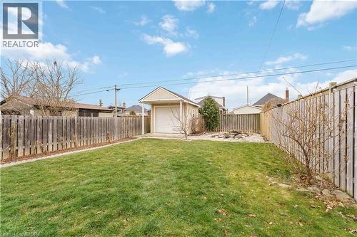 136 Ivon Avenue, Hamilton, ON - Outdoor