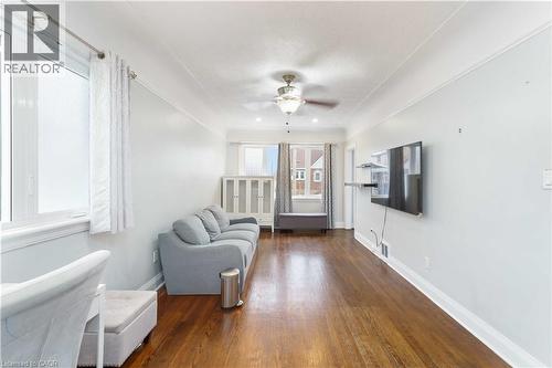 136 Ivon Avenue, Hamilton, ON - Indoor