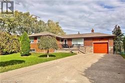 365 SANDHURST Drive  Oakville, ON L6L 4L1