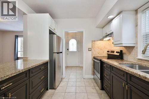 71 Mississauga Road N, Mississauga, ON - Indoor Photo Showing Kitchen With Stainless Steel Kitchen With Double Sink