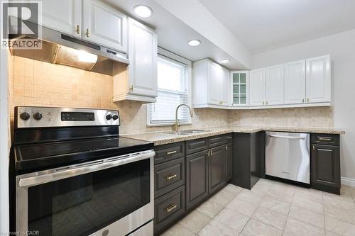 71 Mississauga Road N, Mississauga, ON - Indoor Photo Showing Kitchen With Stainless Steel Kitchen