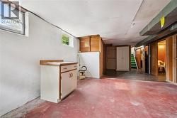 Basement with stairs - 