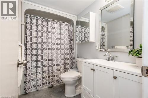 236 Ironwood Road, Guelph, ON - Indoor Photo Showing Bathroom