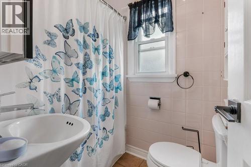 6782 Dorchester Road, Niagara Falls, ON - Indoor Photo Showing Bathroom
