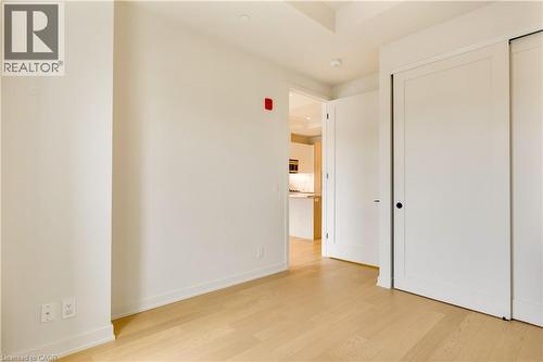 123 Maurice Drive Unit# 307, Oakville, ON - Indoor Photo Showing Other Room