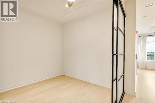 123 Maurice Drive Unit# 307, Oakville, ON - Indoor Photo Showing Other Room