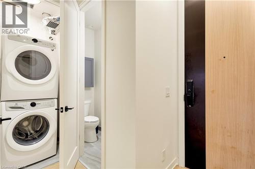 123 Maurice Drive Unit# 307, Oakville, ON - Indoor Photo Showing Laundry Room