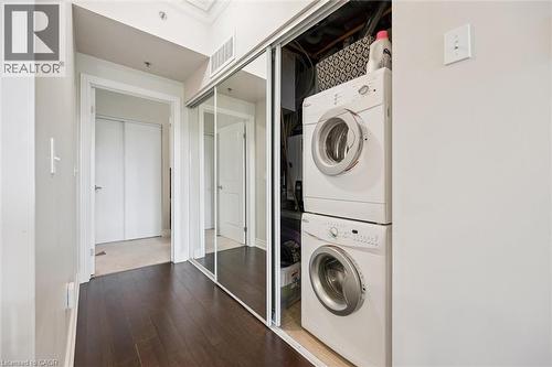1440 Gordon Street Unit# 122, Guelph, ON - Indoor Photo Showing Laundry Room