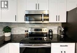 Kitchen main floor - 