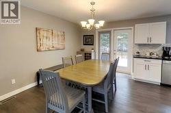 Dining room main floor - 