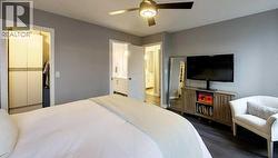 Primary Bedroom Main floor - 