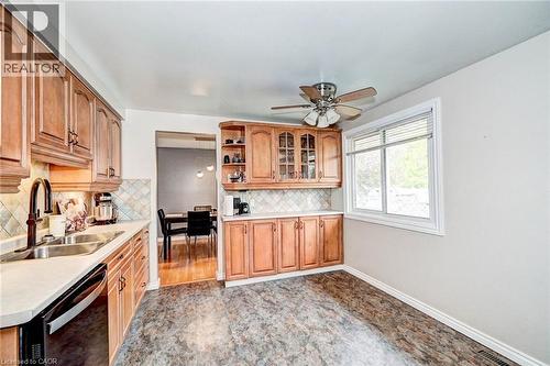 288 Salisbury Avenue, Cambridge, ON - Indoor Photo Showing Kitchen With Double Sink