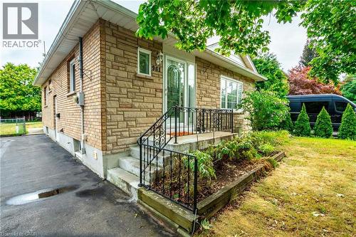 961 Danforth Avenue, Burlington, ON - Outdoor