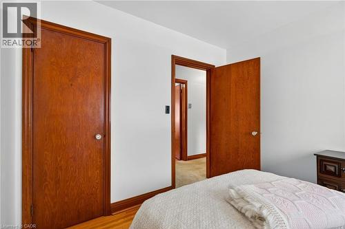 961 Danforth Avenue, Burlington, ON - Indoor Photo Showing Bedroom