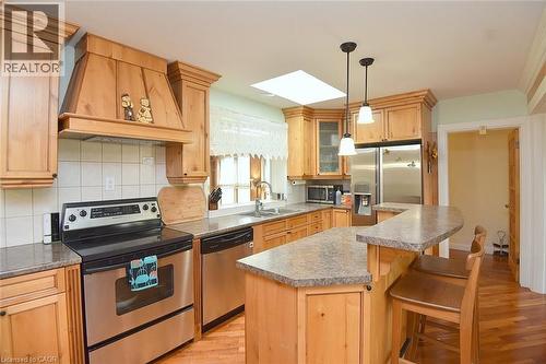 564 Evans Road, Hamilton, ON - Indoor Photo Showing Kitchen With Stainless Steel Kitchen With Double Sink