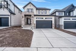 83 DUNNIGAN Drive  Kitchener, ON N2B 3W5