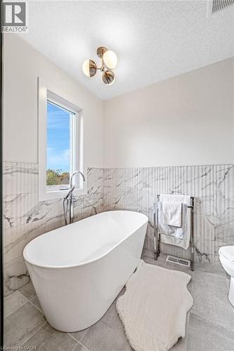 83 Dunnigan Drive, Kitchener, ON - Indoor Photo Showing Bathroom