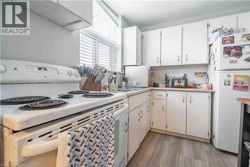 23 Main Street Unit# 502, Dundas, ON - Indoor Photo Showing Kitchen