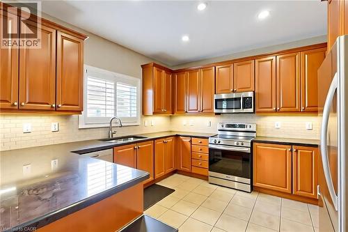 3137 Countess Crescent, Mississauga, ON - Indoor Photo Showing Kitchen With Stainless Steel Kitchen
