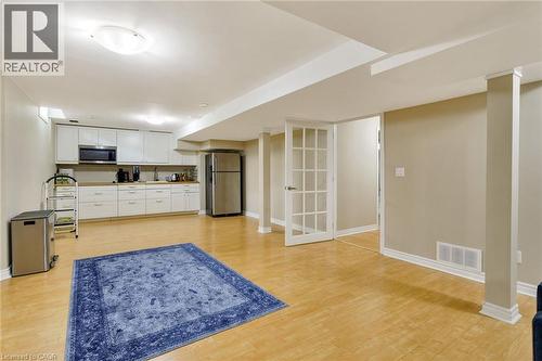 3137 Countess Crescent, Mississauga, ON - Indoor Photo Showing Kitchen