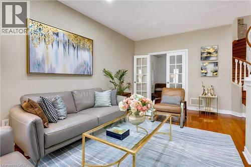 3137 Countess Crescent, Mississauga, ON - Indoor Photo Showing Living Room