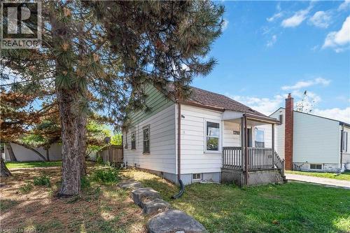 1788 Barton Street E, Hamilton, ON - Outdoor