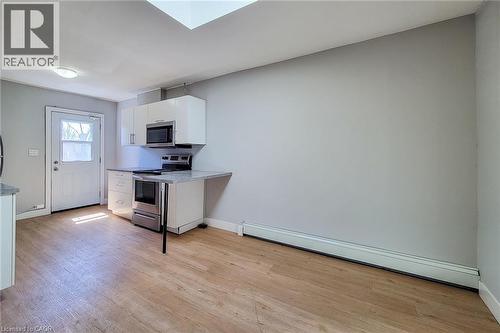 308 Barton Street E Unit# A, Hamilton, ON - Indoor Photo Showing Kitchen