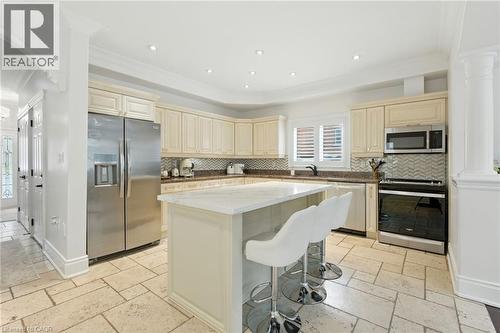 199 Hunter Street W, Hamilton, ON - Indoor Photo Showing Kitchen With Upgraded Kitchen