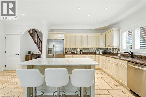 199 Hunter Street W, Hamilton, ON - Indoor Photo Showing Other Room