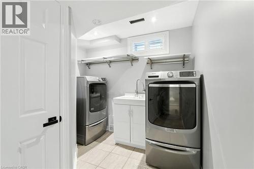 199 Hunter Street W, Hamilton, ON - Indoor Photo Showing Laundry Room