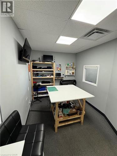 302 Brucedale Avenue, Hamilton, ON 