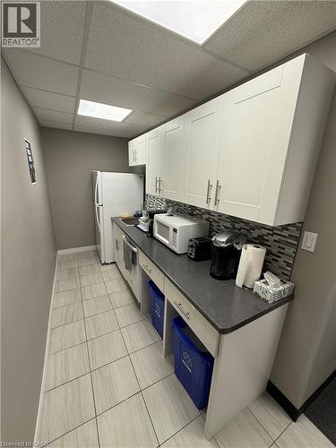 302 Brucedale Avenue, Hamilton, ON 