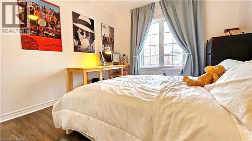 355 Hobbs Crescent, Milton, ON - Indoor Photo Showing Bedroom