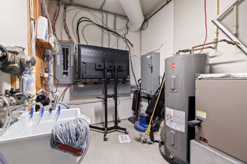 Storage - 100 Rue Non Disponible-Unavailable, Chambord, QC - Indoor Photo Showing Gym Room