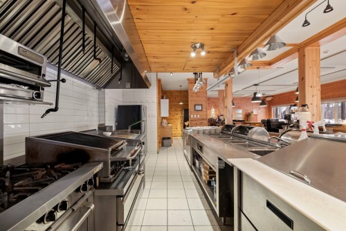 Kitchen - 100 Rue Non Disponible-Unavailable, Chambord, QC - Indoor