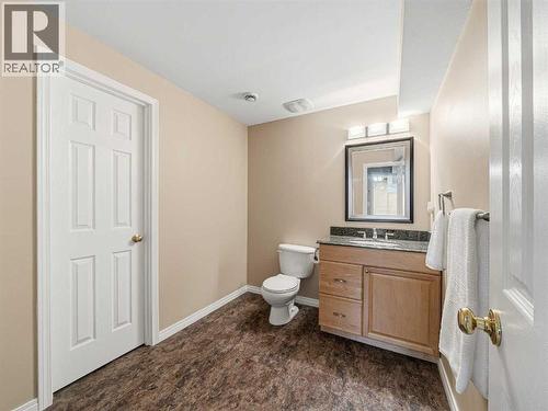 301 Arbour Cliff Close Nw, Calgary, AB - Indoor Photo Showing Bathroom
