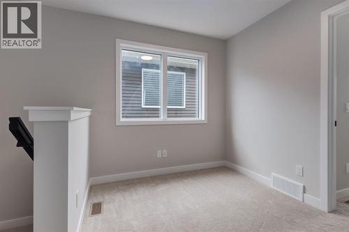 780 Sora Boulevard Se, Calgary, AB - Indoor Photo Showing Other Room