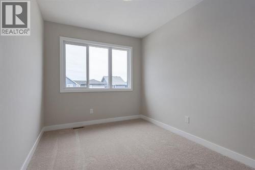 780 Sora Boulevard Se, Calgary, AB - Indoor Photo Showing Other Room