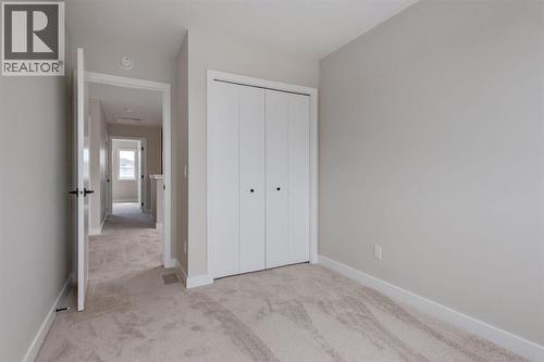 780 Sora Boulevard Se, Calgary, AB - Indoor Photo Showing Other Room