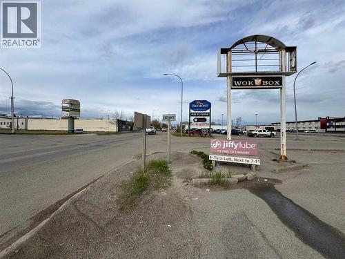 5103 2 Avenue, Edson, AB 