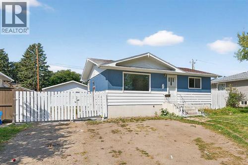 5923 Centre Street Nw, Calgary, AB - Outdoor
