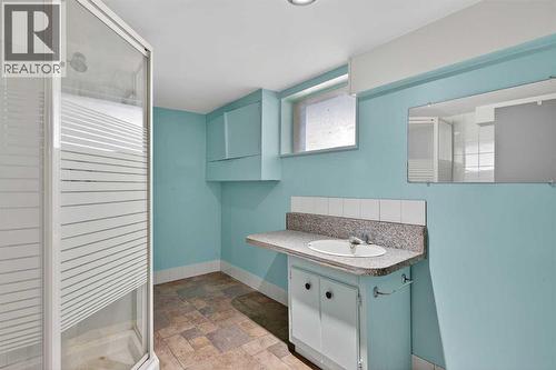 Basement Bathroom - 5923 Centre Street Nw, Calgary, AB - Indoor Photo Showing Bathroom