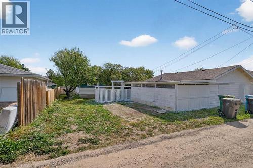 Parking for the whole family - 5923 Centre Street Nw, Calgary, AB - Outdoor