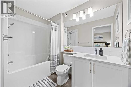 Ensuite 2 - 80 Wolf Gate, Okotoks, AB - Indoor Photo Showing Bathroom