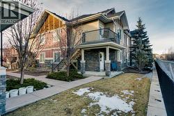 6, 59 West Coach Manor SW  Calgary, AB T3H 1R7