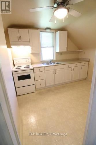 106 Haig Street, St. Catharines, ON - Indoor Photo Showing Kitchen With Double Sink