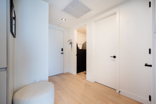 Hall d'entrée/Vestibule - 5310-1245 Rue De Bleury, Montréal (Ville-Marie), QC - Indoor Photo Showing Other Room