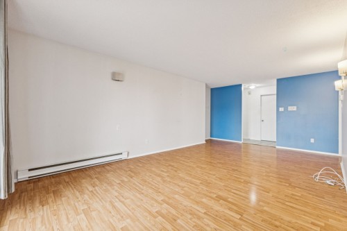 Salon - 403-134 Rue De Lausanne, Gatineau (Gatineau), QC - Indoor Photo Showing Other Room