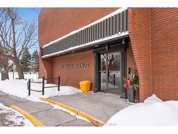 304-975 Grand Avenue WEST Chatham, ON N7L 4Z6
