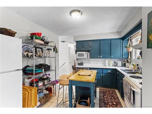 100 Charing Cres, Fredericton, NB 